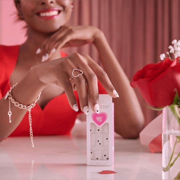 imPRESS Design Two of Hearts New Set of 30 Press On Nails NWT - Picture 2 of 7